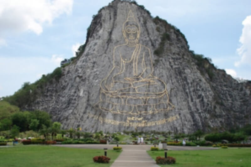 Twin Palms Resort Pattaya : Khao Chichan’s Engraved Buddha Image