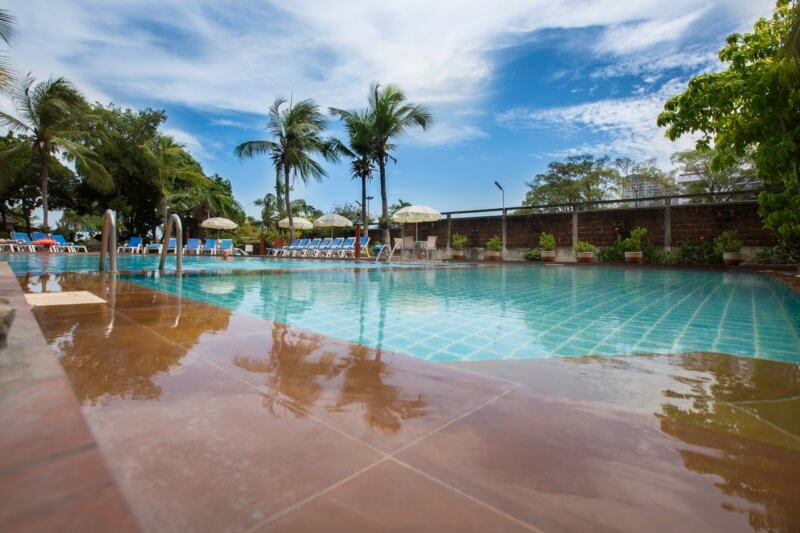Twin Palms Resort Pattaya : 2 Swimming pools