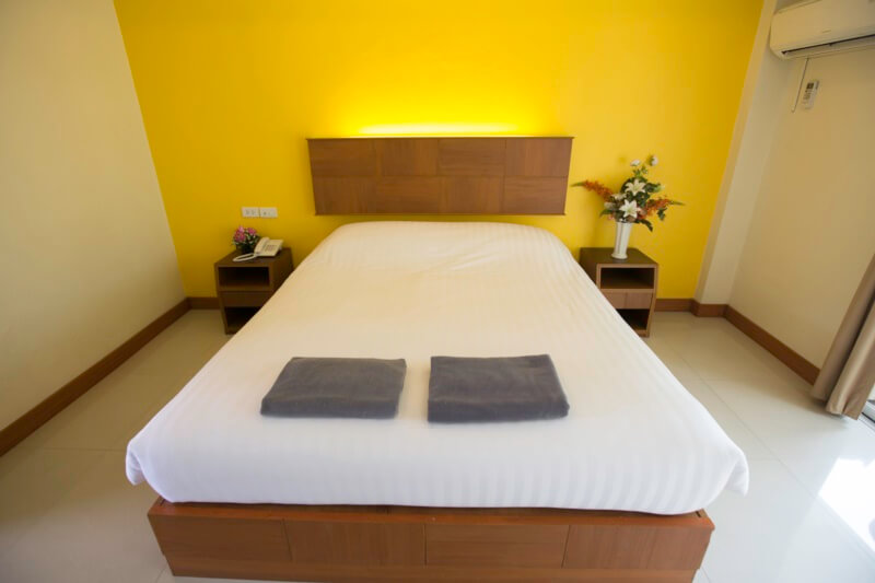 Twin Palms Resort Pattaya : Superior Double Bed With Balcony