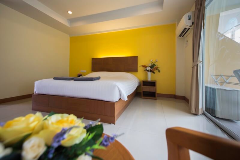 Twin Palms Resort Pattaya : Superior Double Bed With Balcony