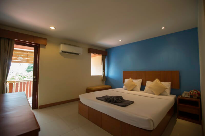 Twin Palms Resort Pattaya : Standard Double Bed