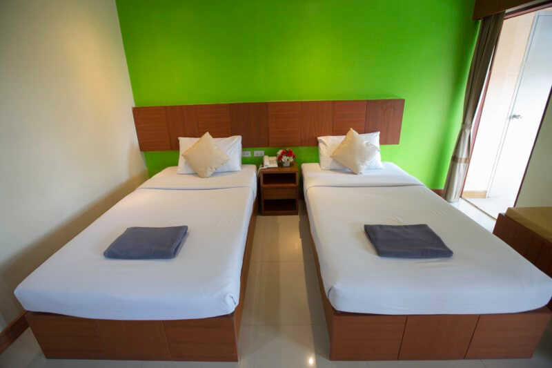 Twin Palms Resort Pattaya : Standard Twin Bed