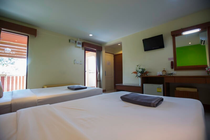 Twin Palms Resort Pattaya : Standard Twin Bed