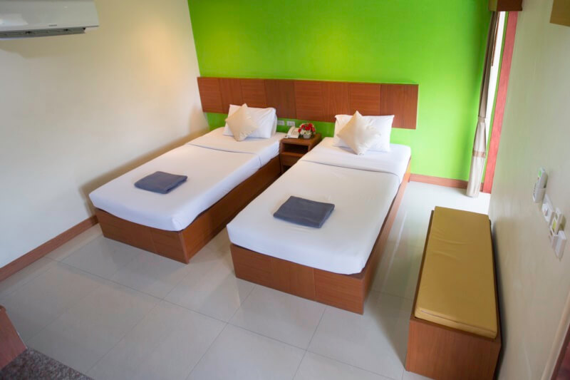 Twin Palms Resort Pattaya : Standard Twin Bed
